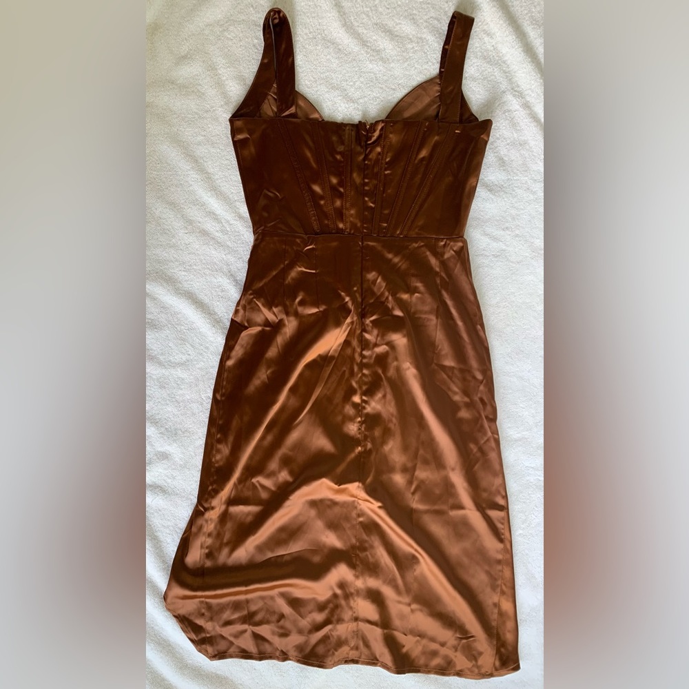 Brown satin corset dress - Picture 2 of 5